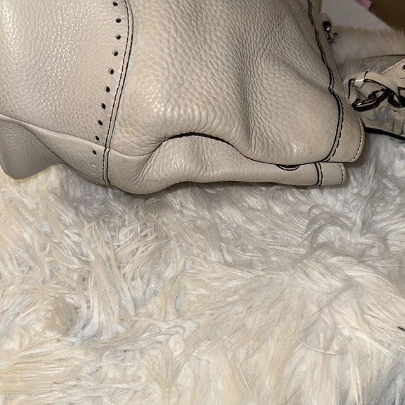 Coach Bone Leather Hampton Tassel Tote GUC - Picture 8 of 10